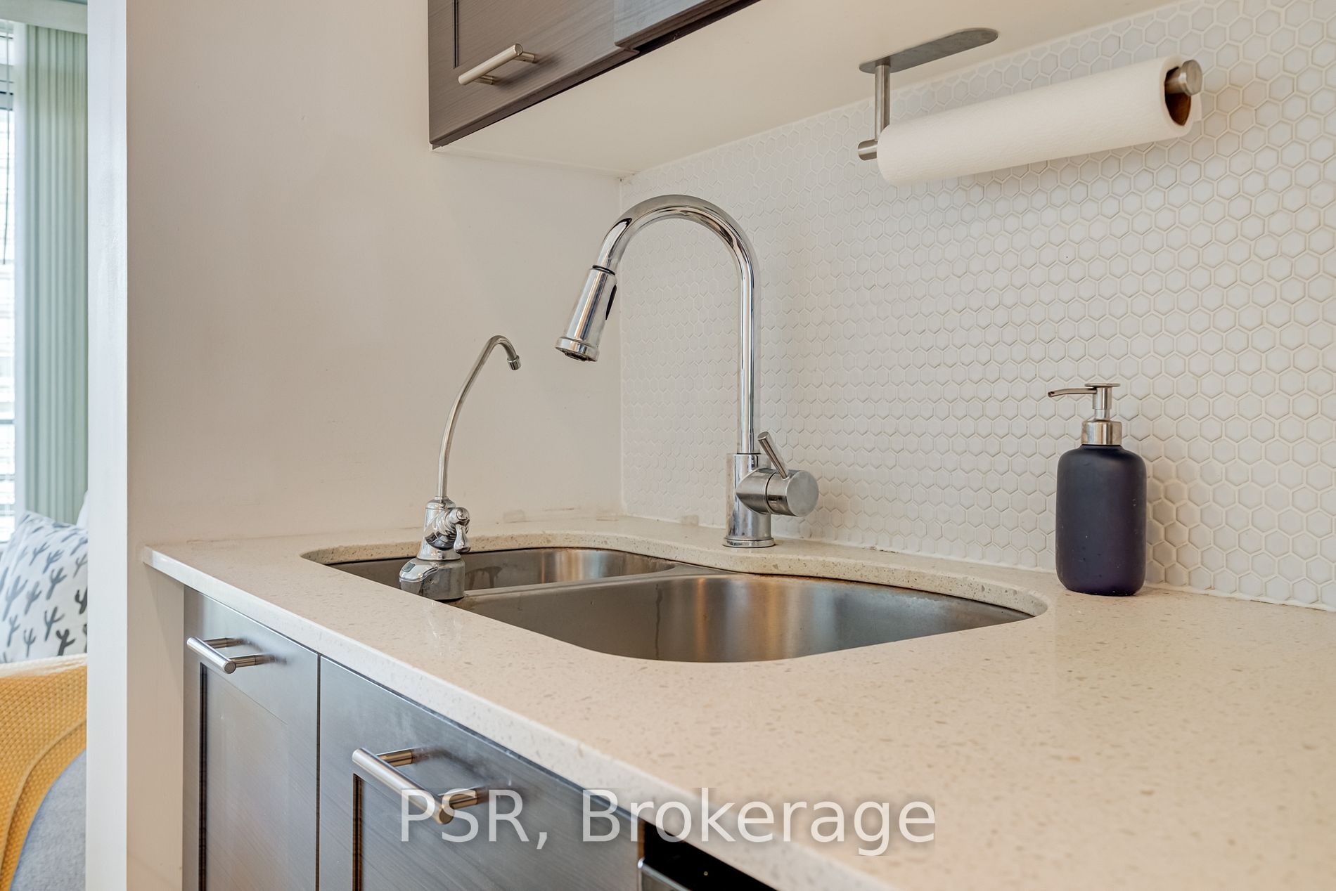 2220 Lake Shore Blvd, #2203