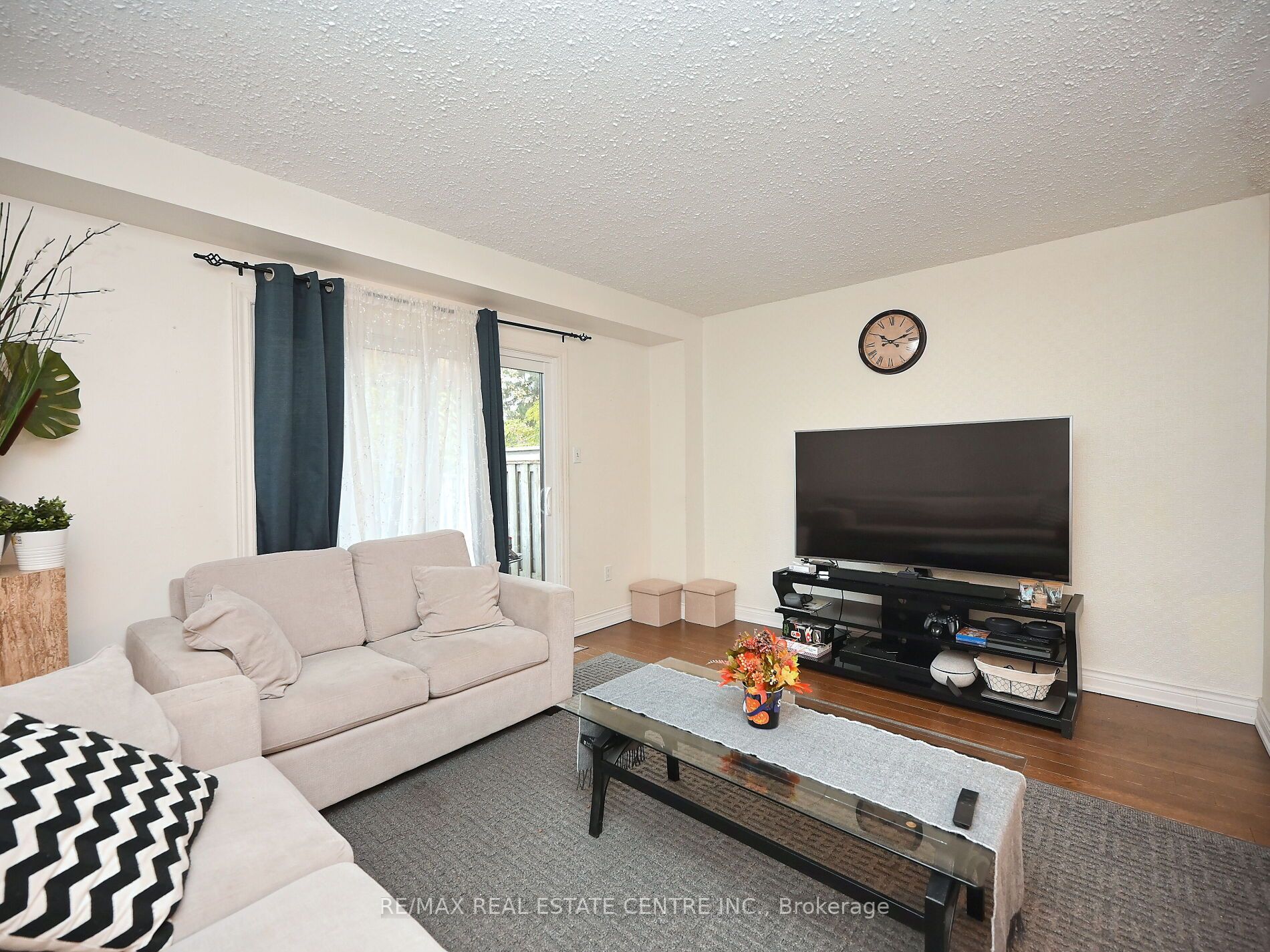 2779 Gananoque Dr, #79