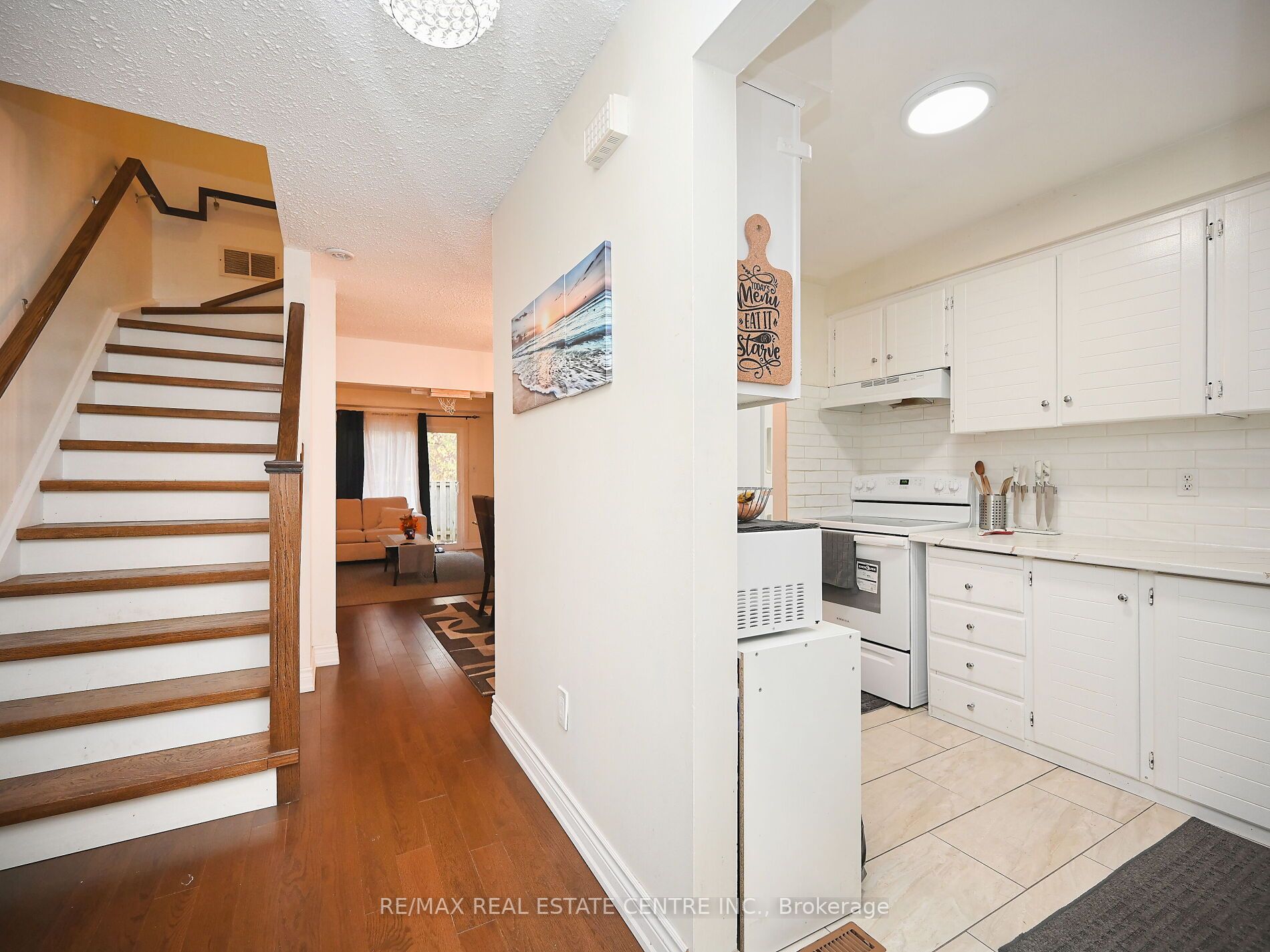 2779 Gananoque Dr, #79