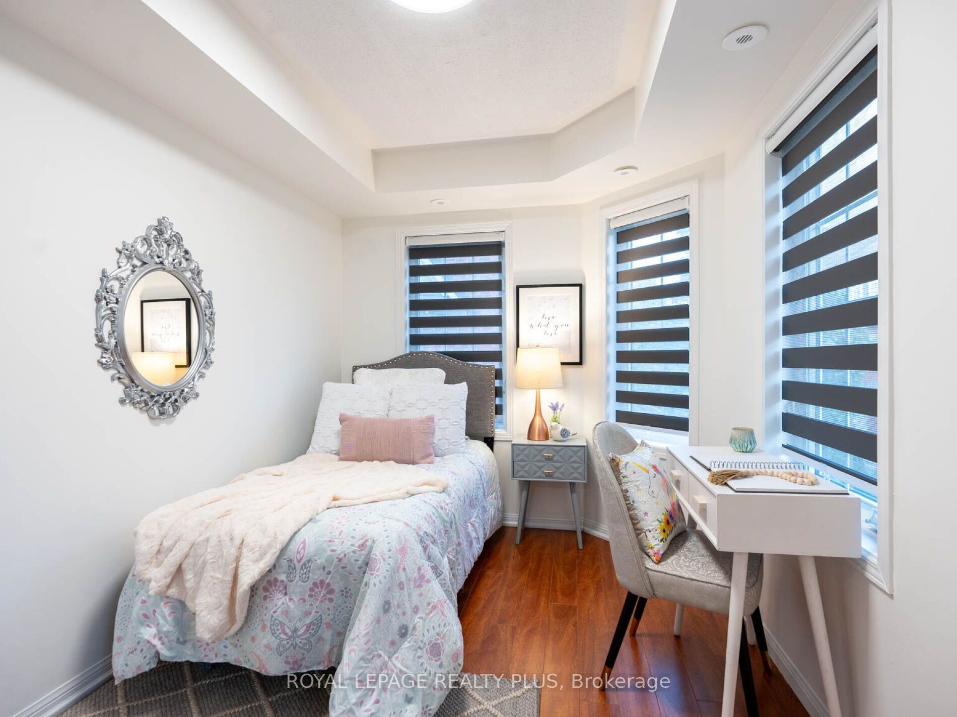 784 Neighbourhood Circ, #2