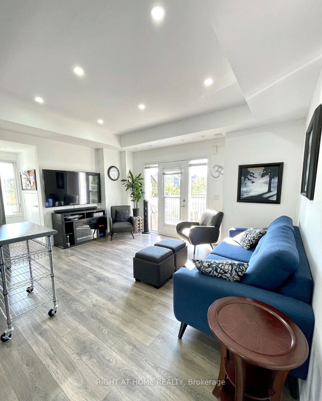 1 Beckenrose Crt E, #2