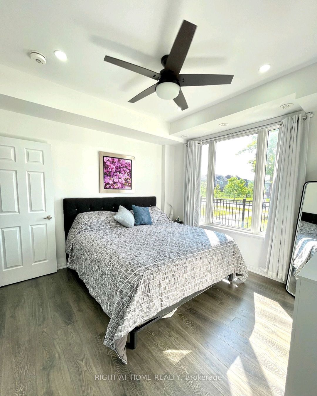 1 Beckenrose Crt E, #2