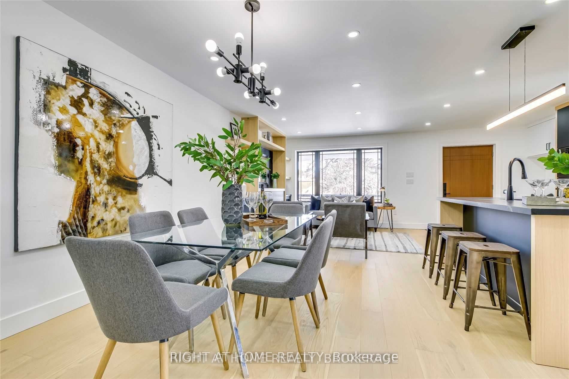 1472 Chalice Cres