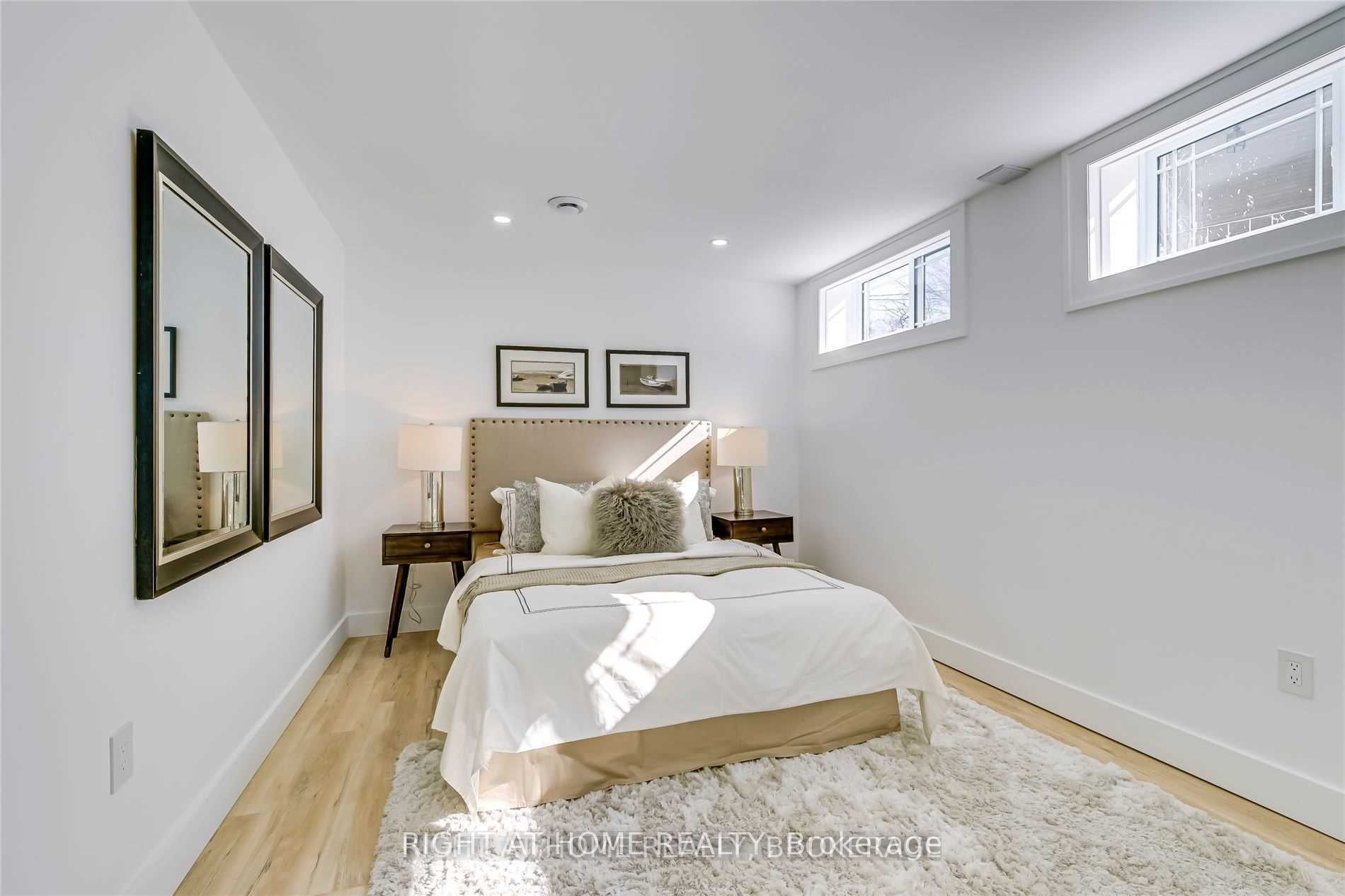 1472 Chalice Cres