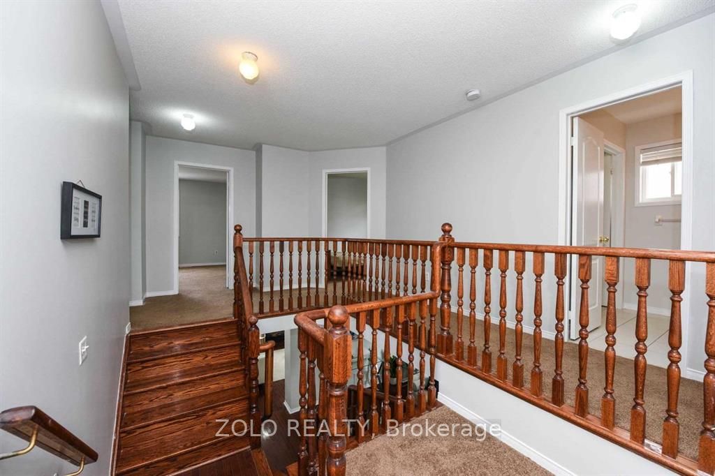 113 Crown Victoria Dr