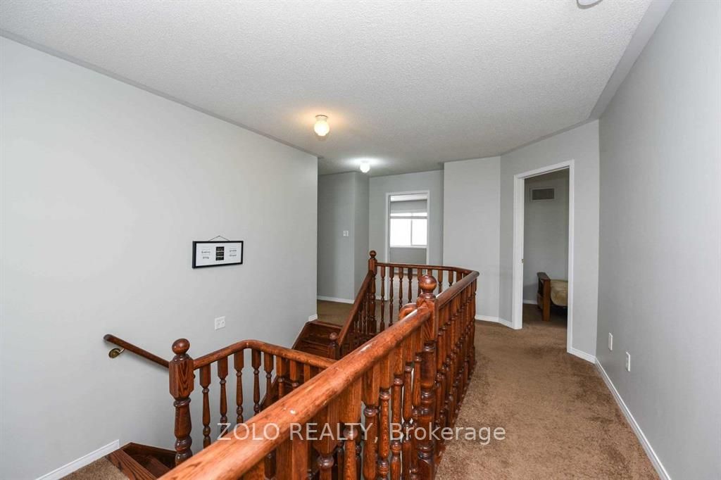 113 Crown Victoria Dr