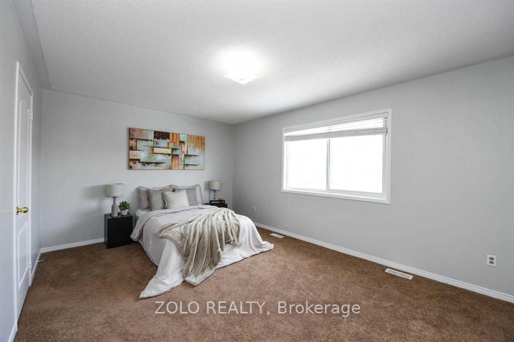 113 Crown Victoria Dr