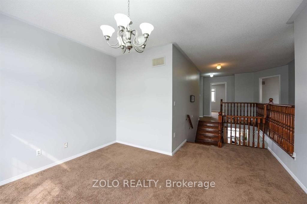 113 Crown Victoria Dr