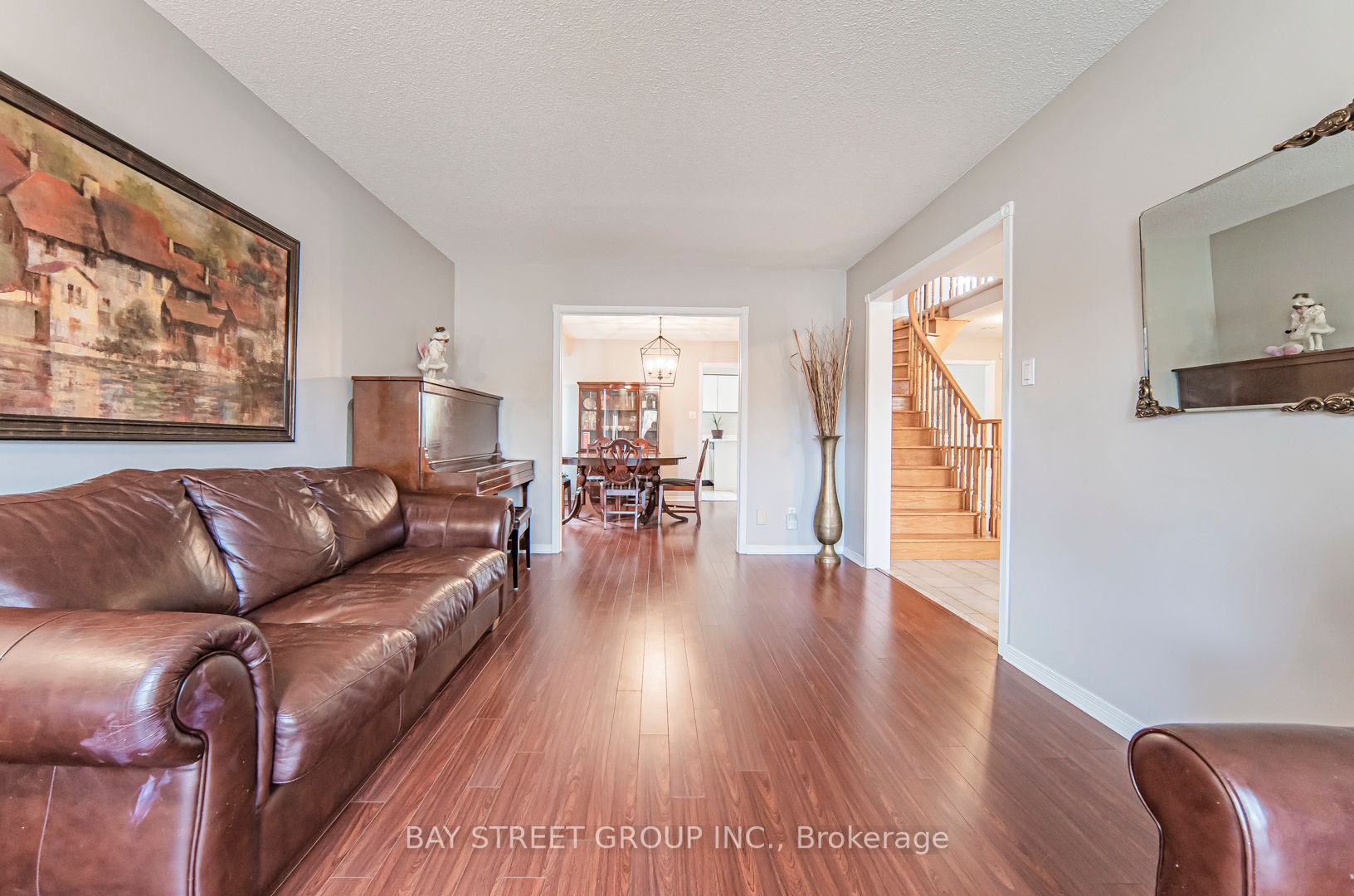 1182 Creekside Dr