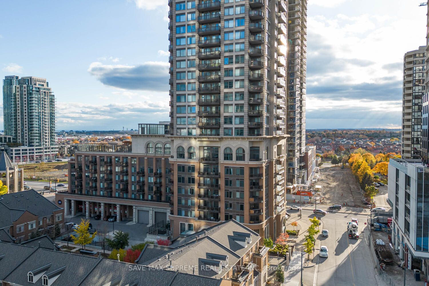 385 Prince Of Wales Dr, #1112