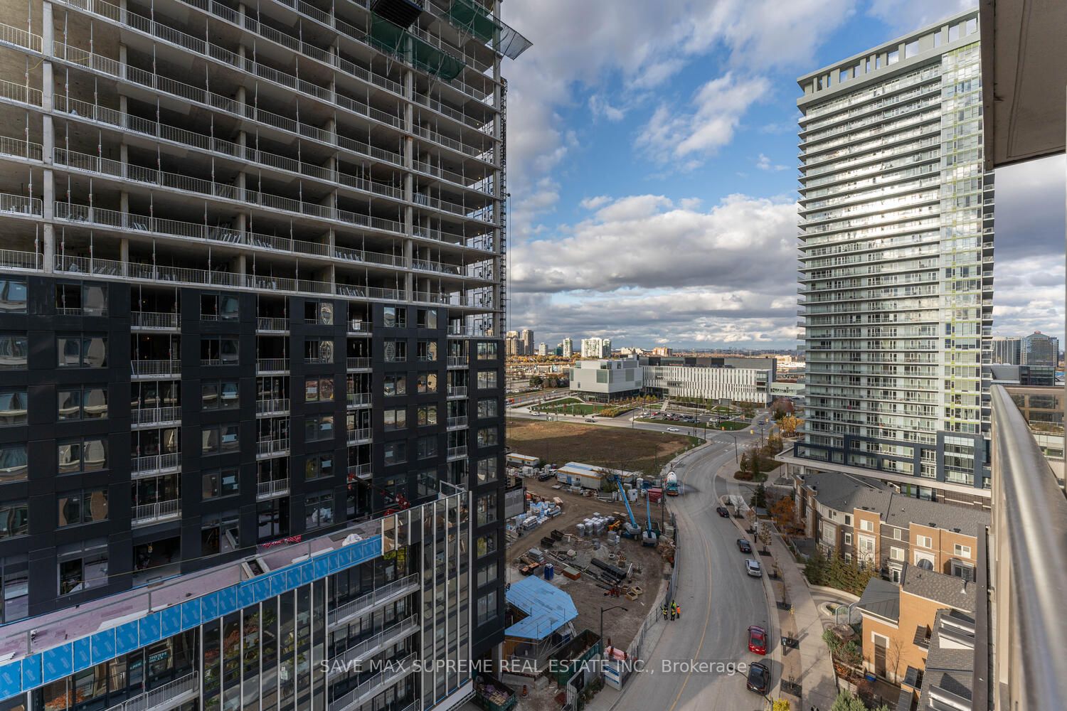 385 Prince Of Wales Dr, #1112