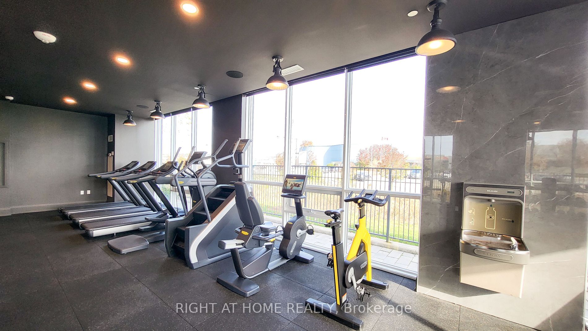 1050 Main St E, #705