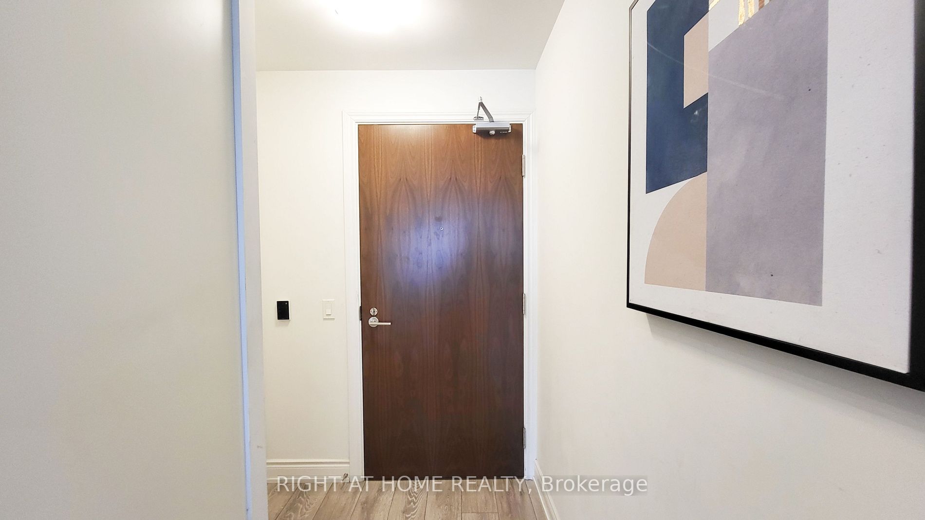 1050 Main St E, #705