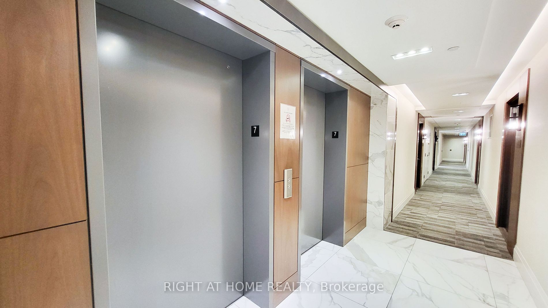 1050 Main St E, #705