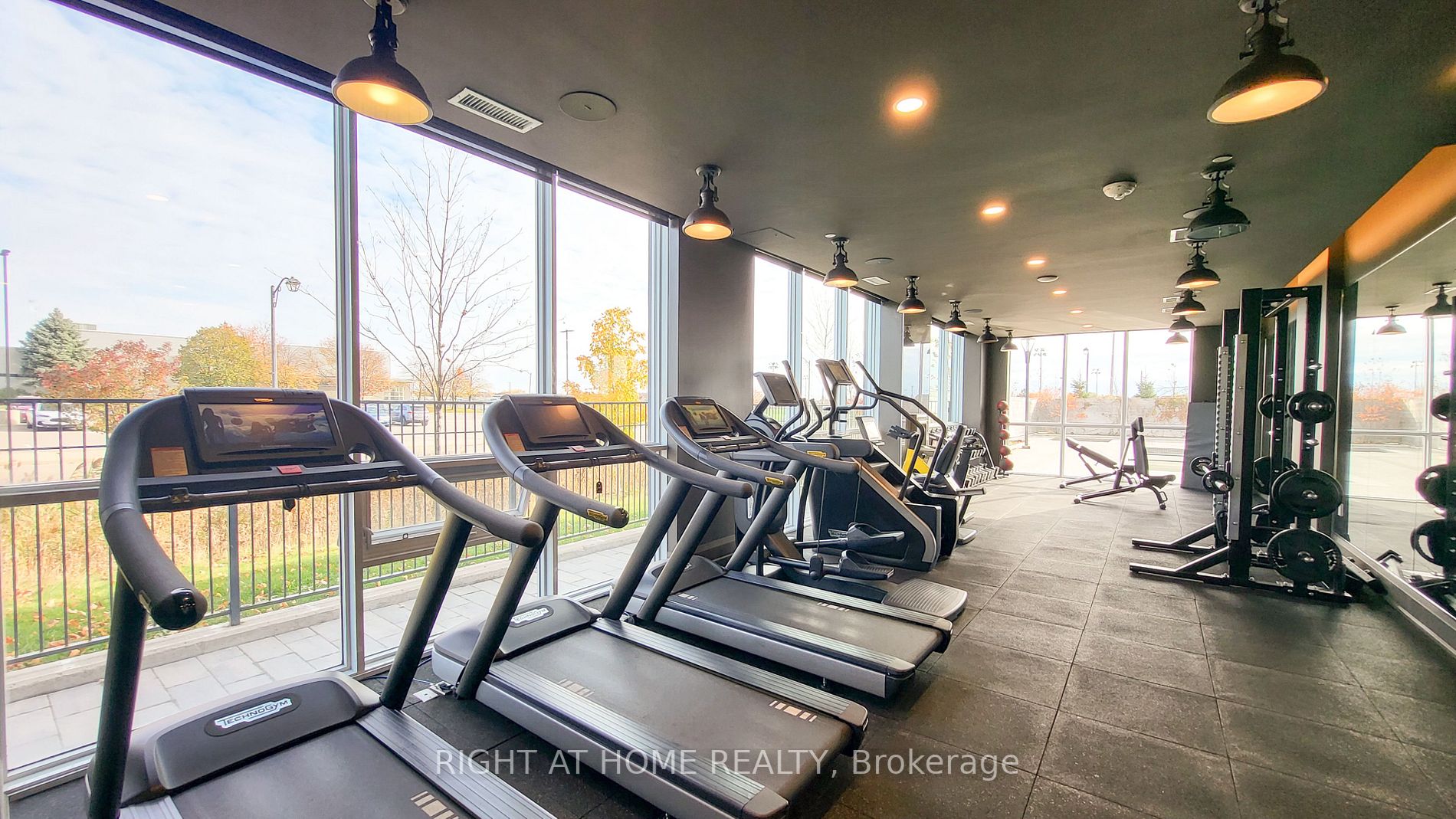 1050 Main St E, #705