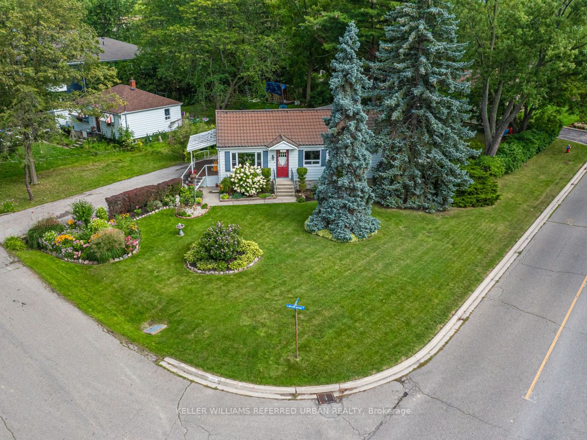 1217 Lakebreeze Dr
