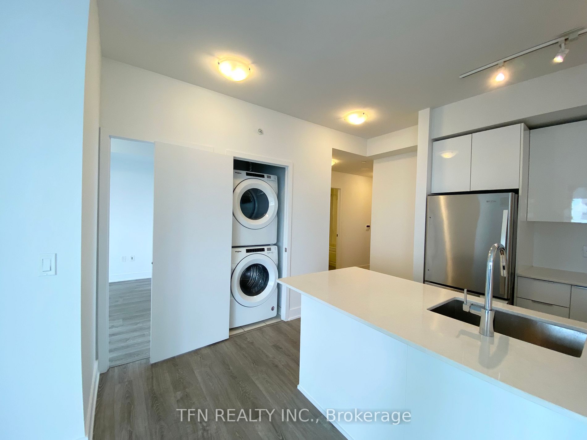 30 Shore Breeze Dr, #3615