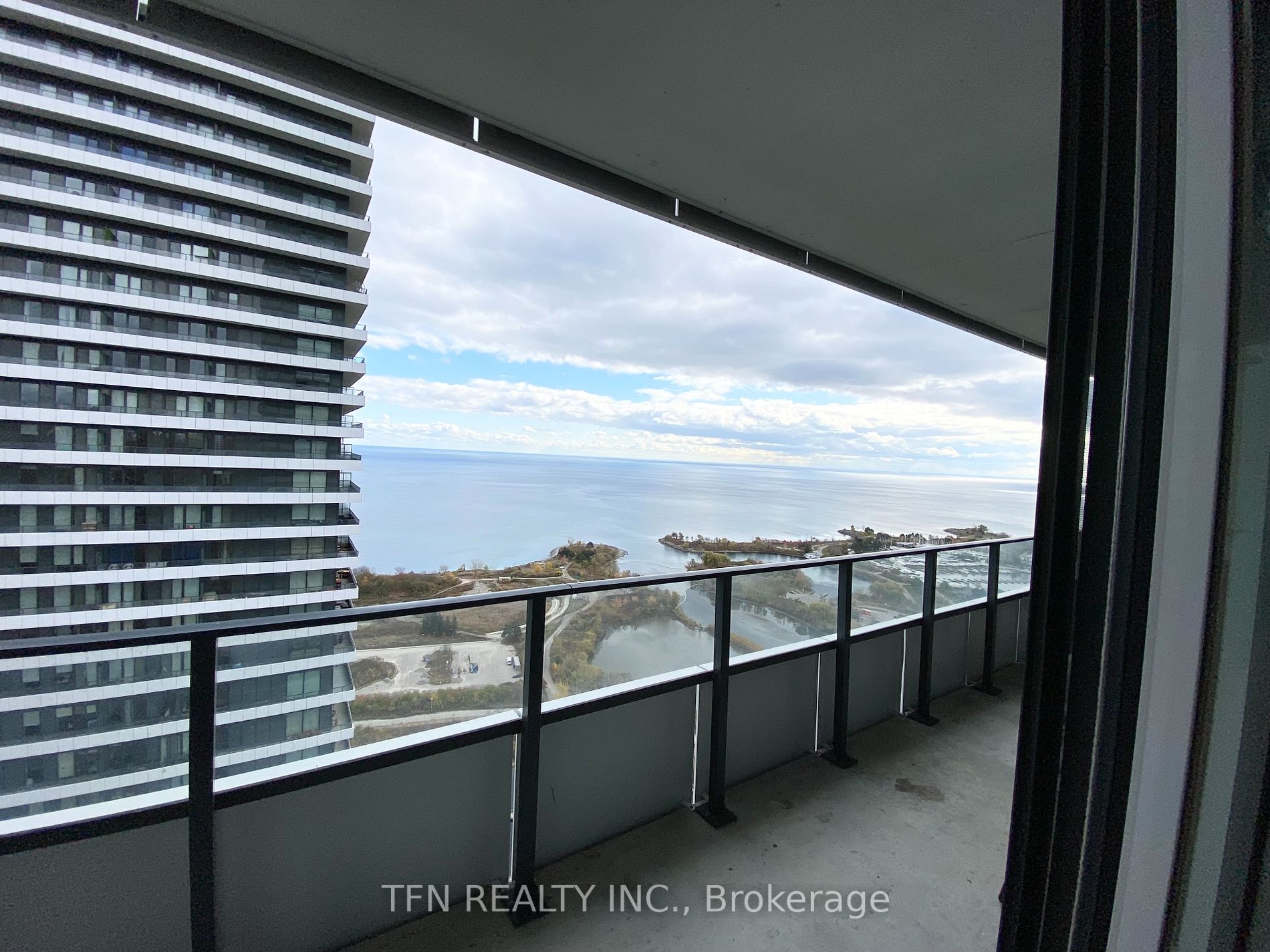 30 Shore Breeze Dr, #3615