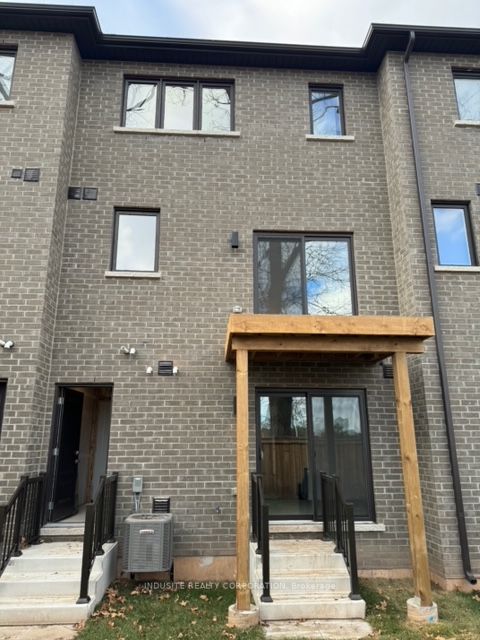 25 Briar Crt