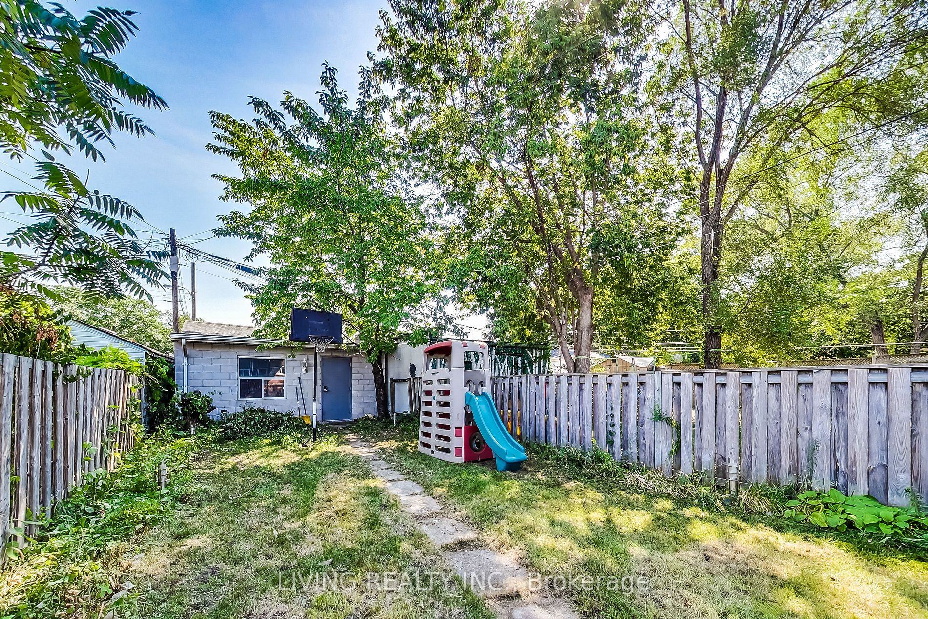 605 Jane St