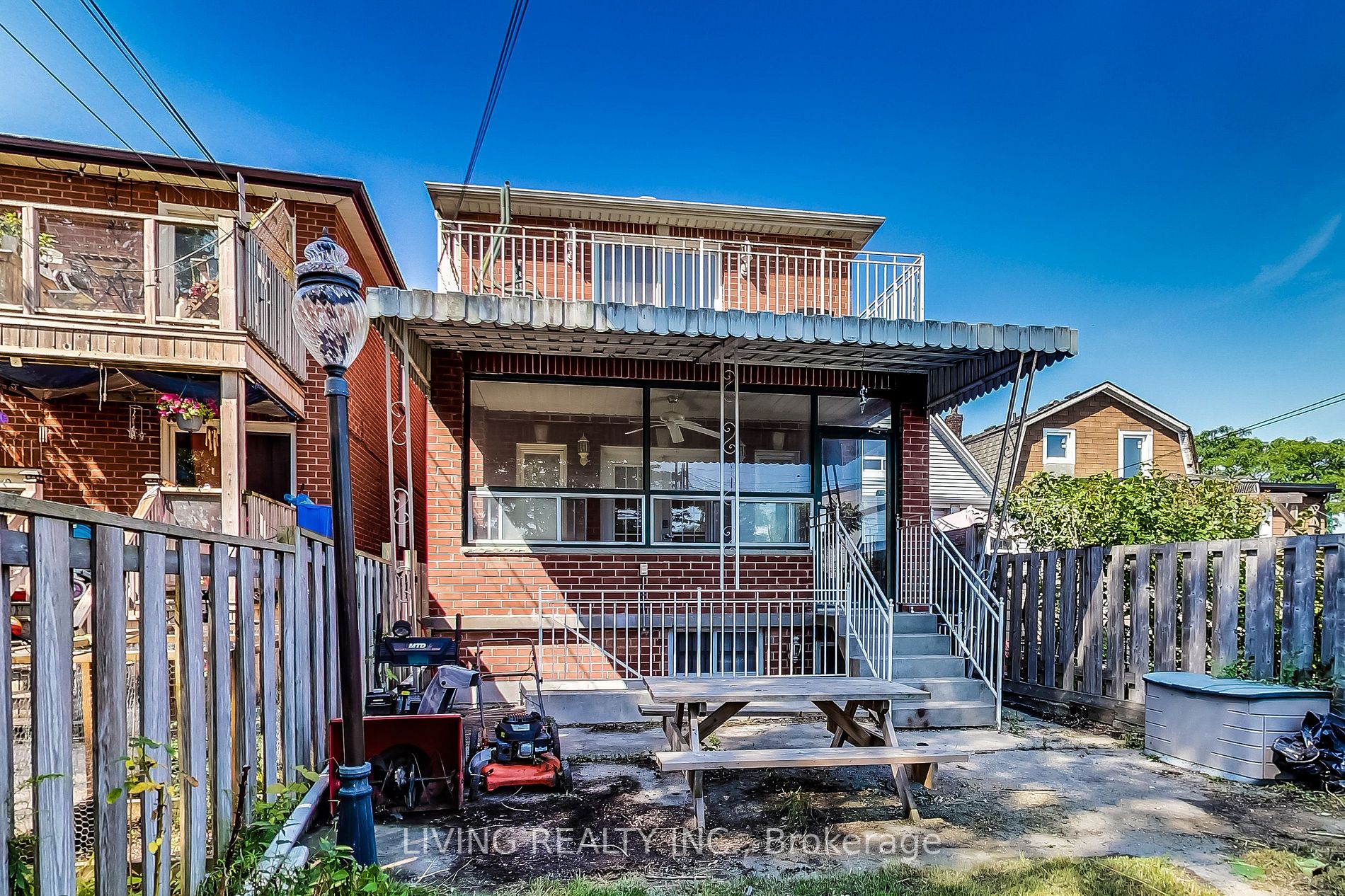 605 Jane St