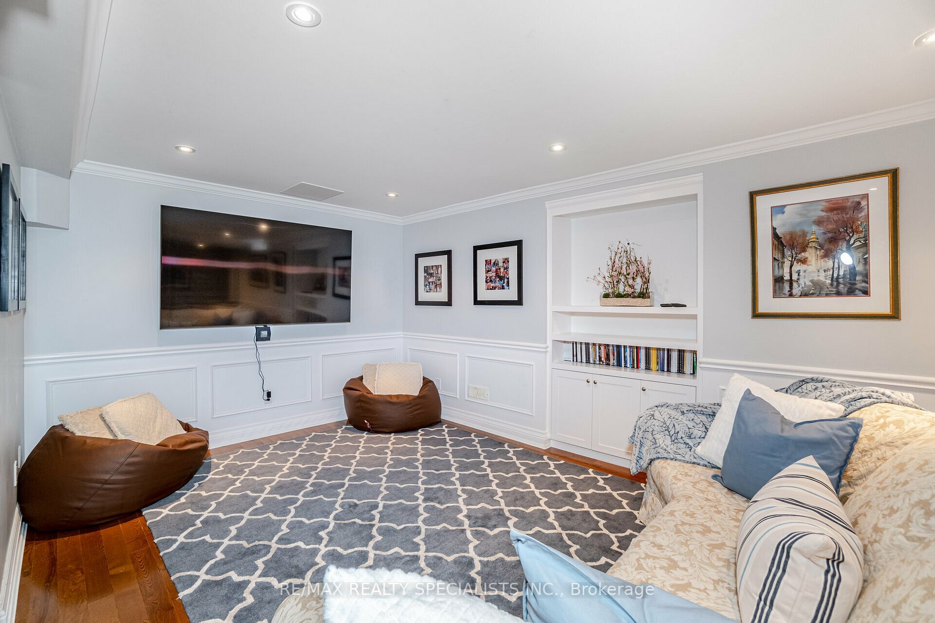 3638 Loyalist Dr