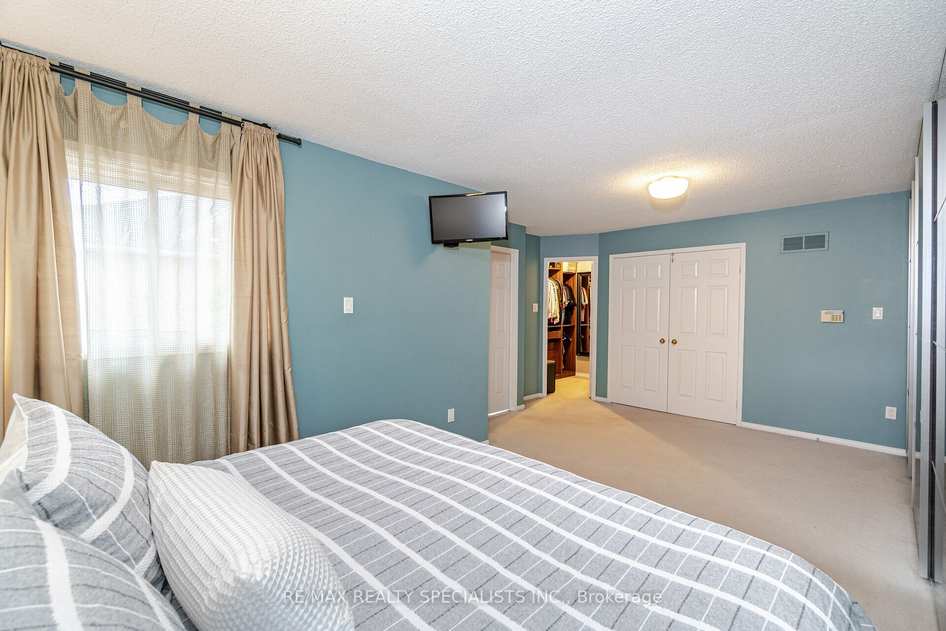 3638 Loyalist Dr