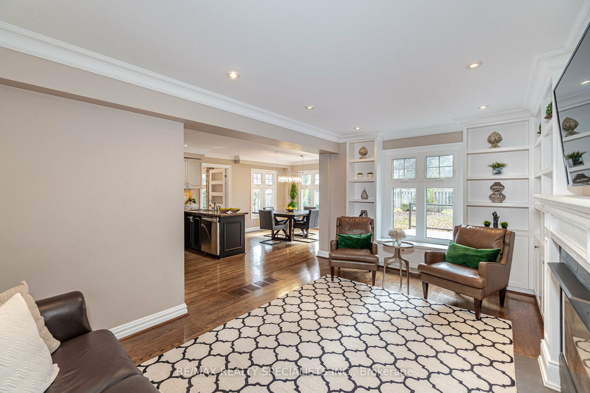 3638 Loyalist Dr