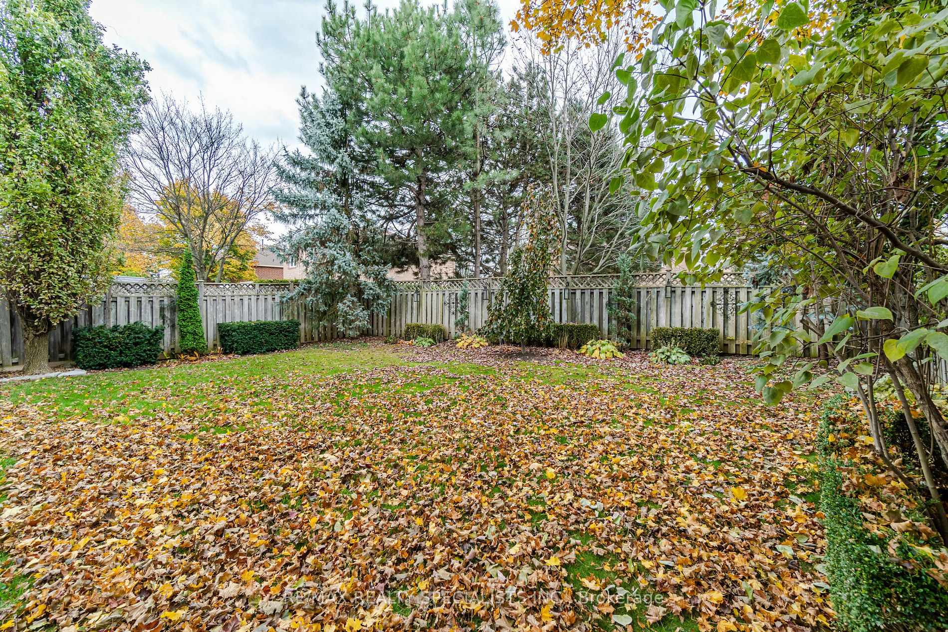 3638 Loyalist Dr