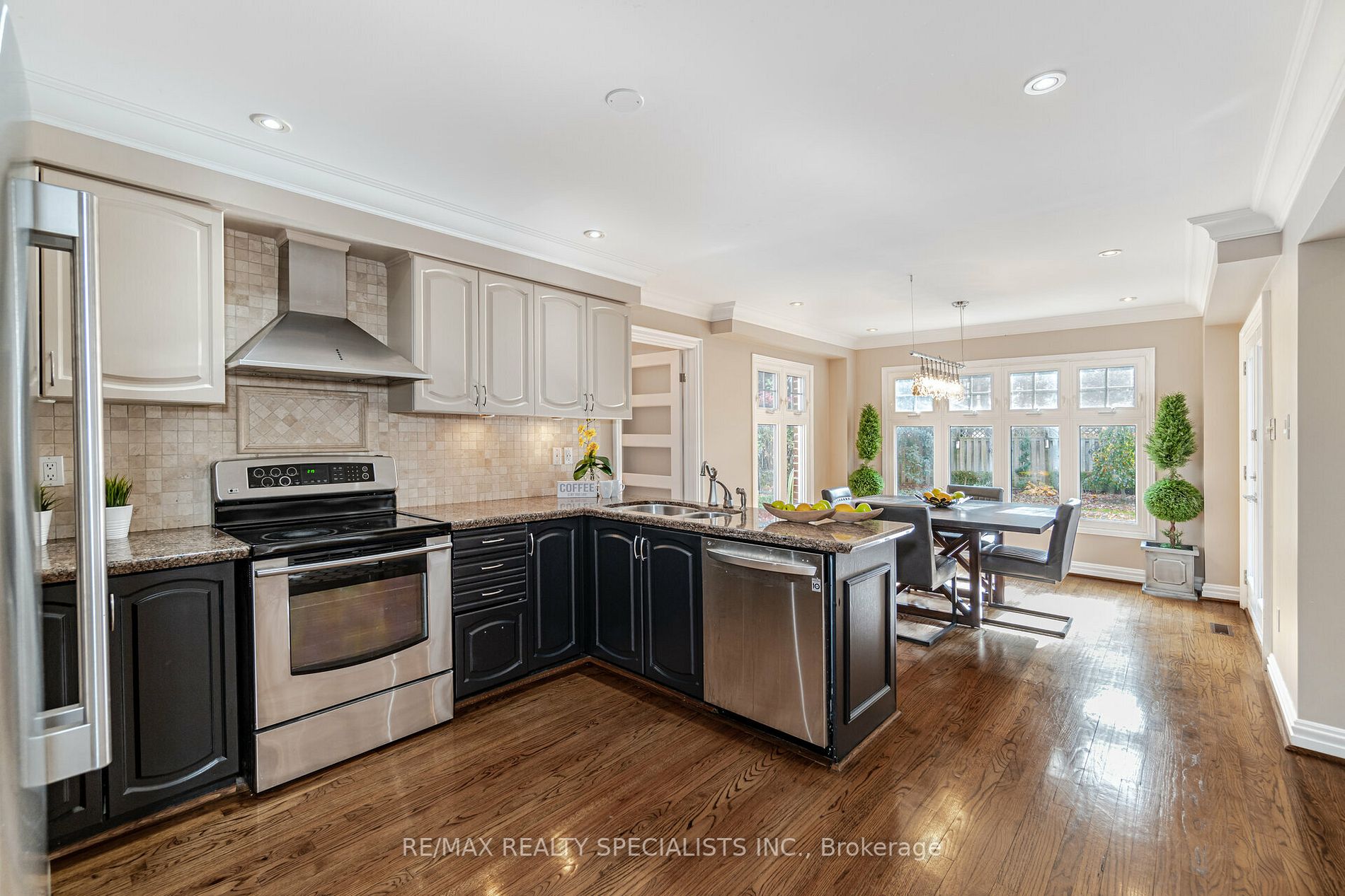 3638 Loyalist Dr