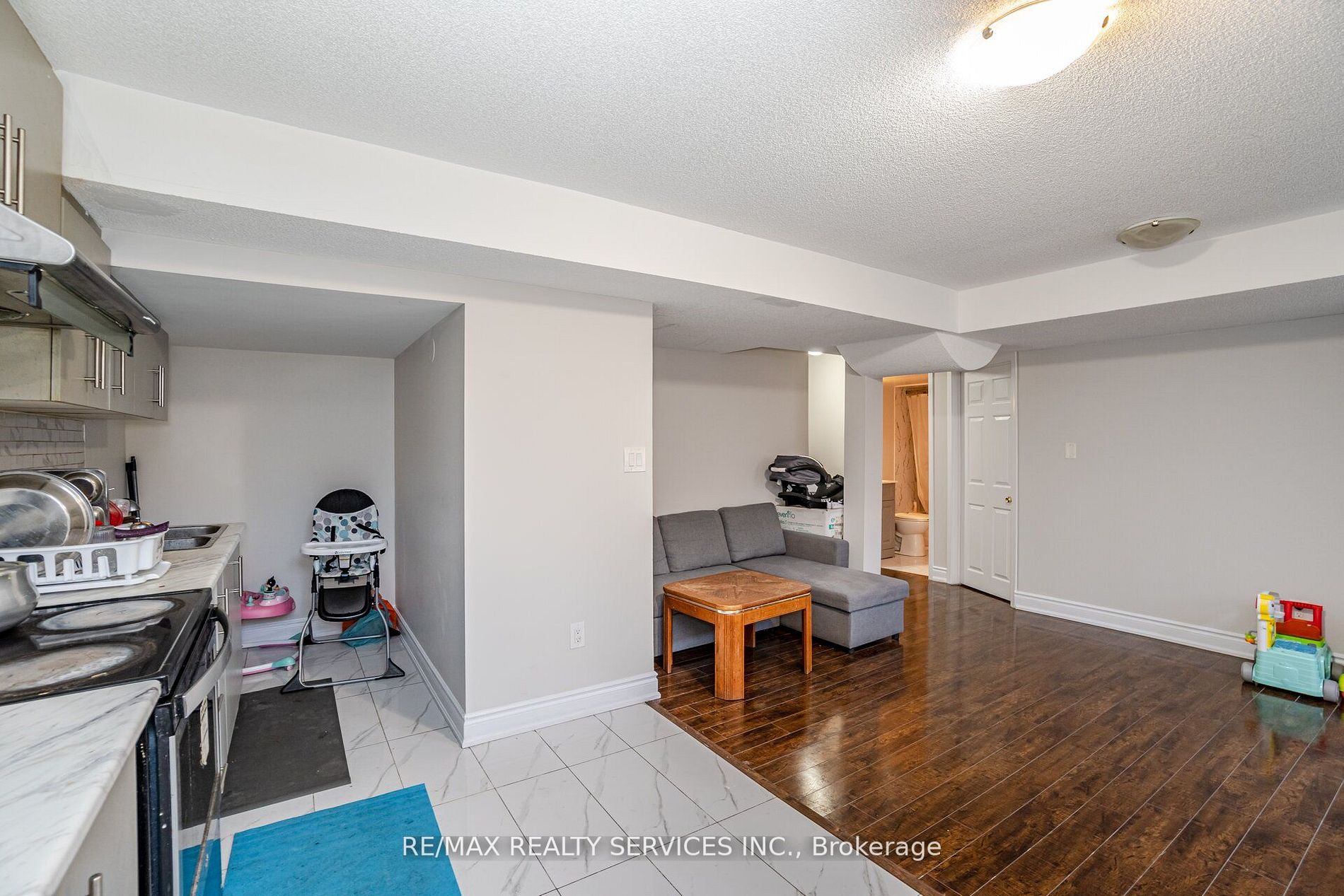 12 Owens Rd