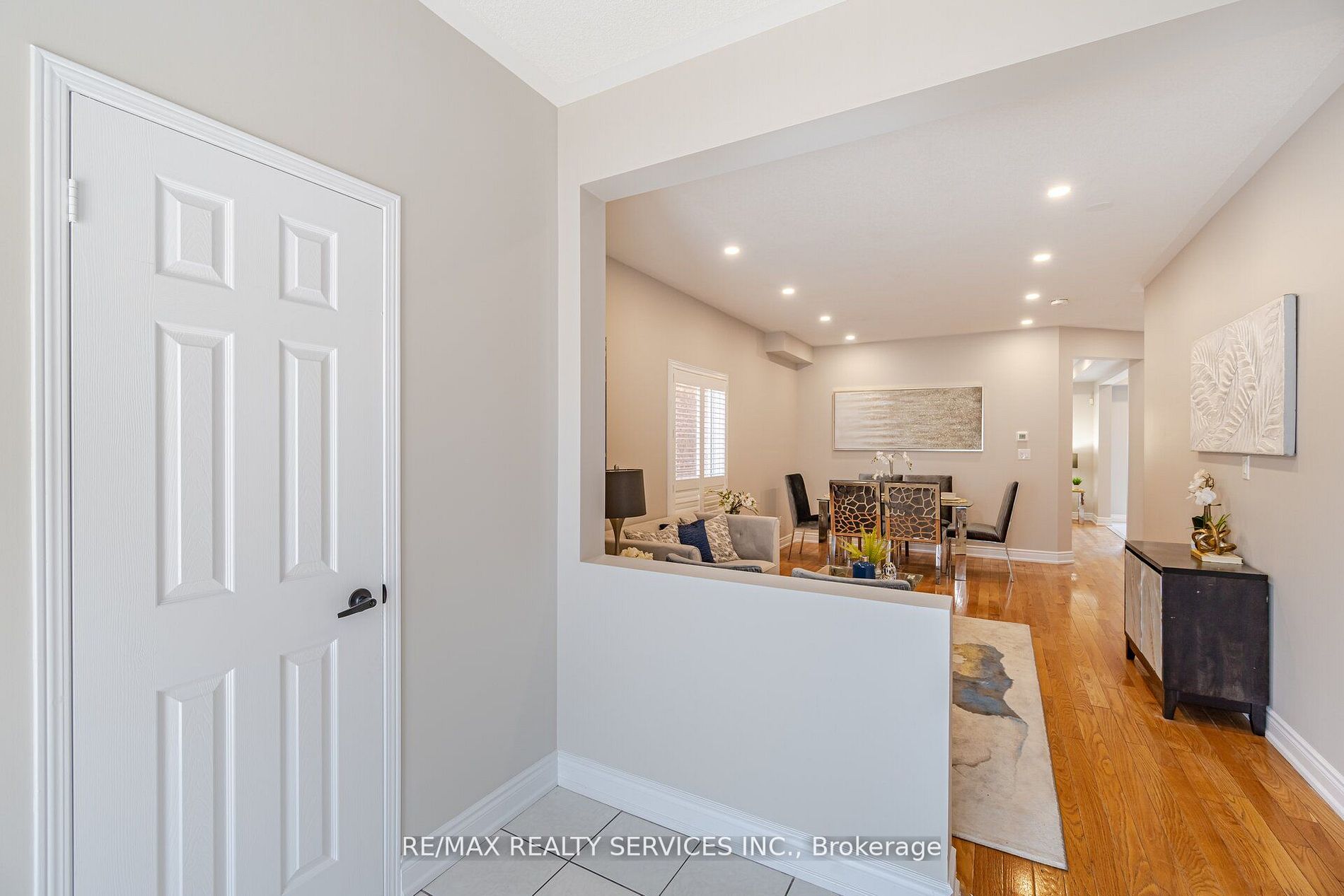 12 Owens Rd