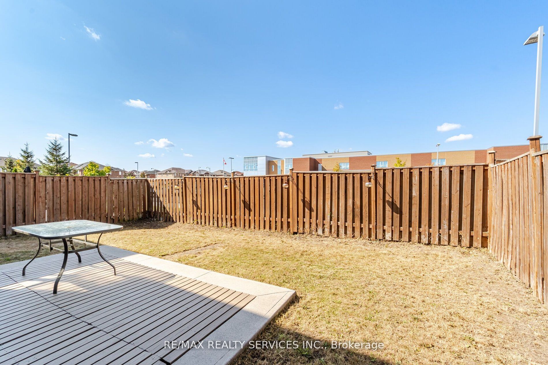 12 Owens Rd