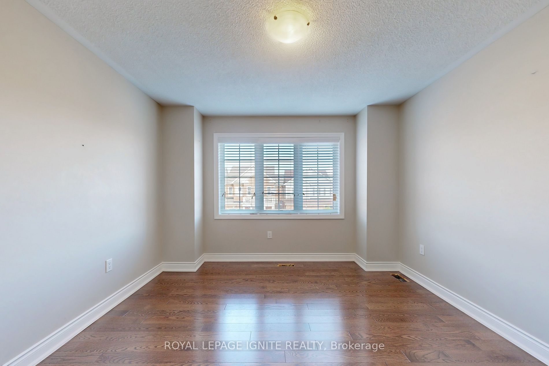 15 Giltspur Rd, #Upper
