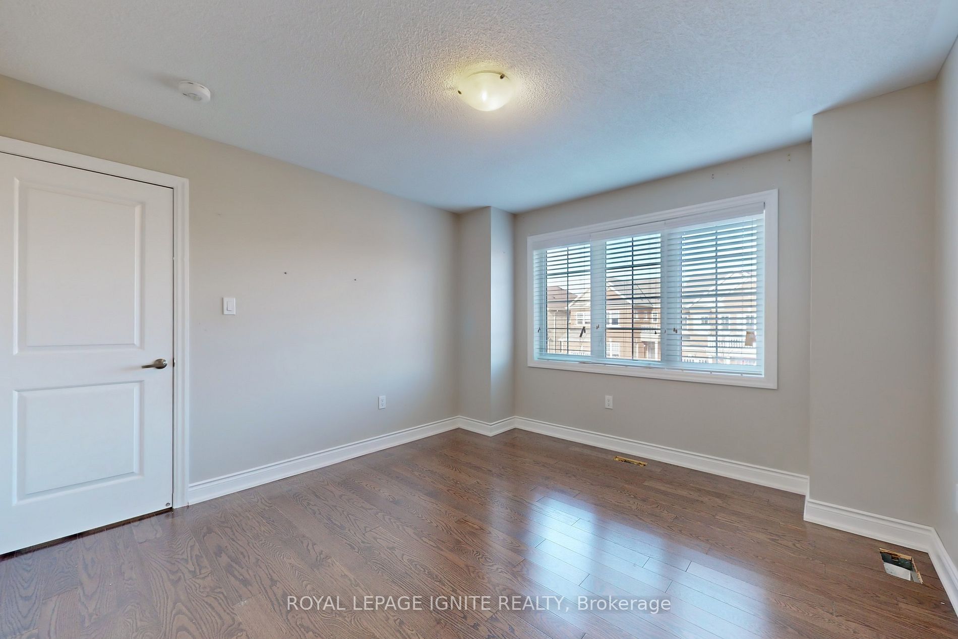 15 Giltspur Rd, #Upper