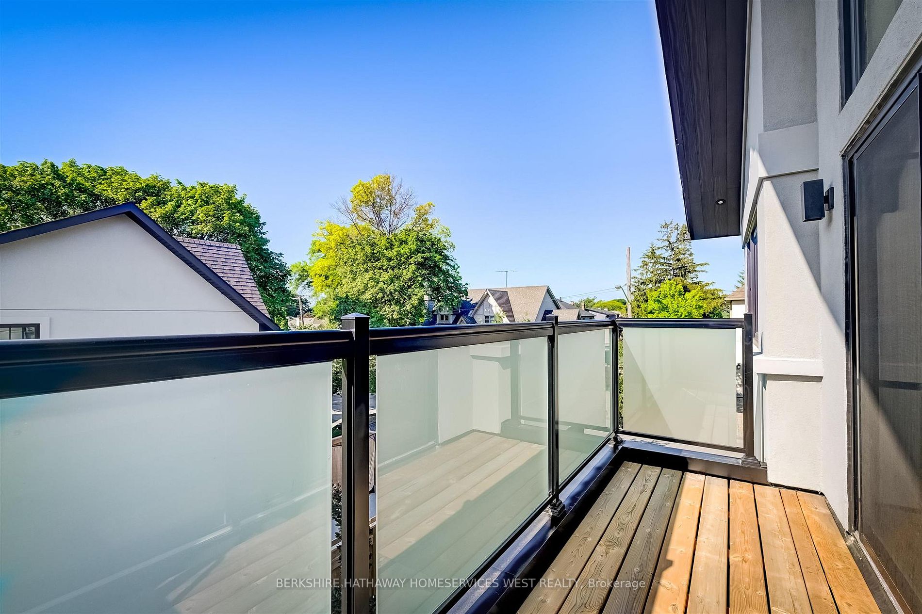 25 Sunnydale Dr