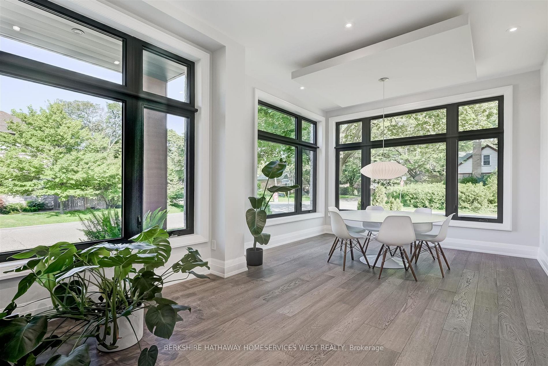 25 Sunnydale Dr