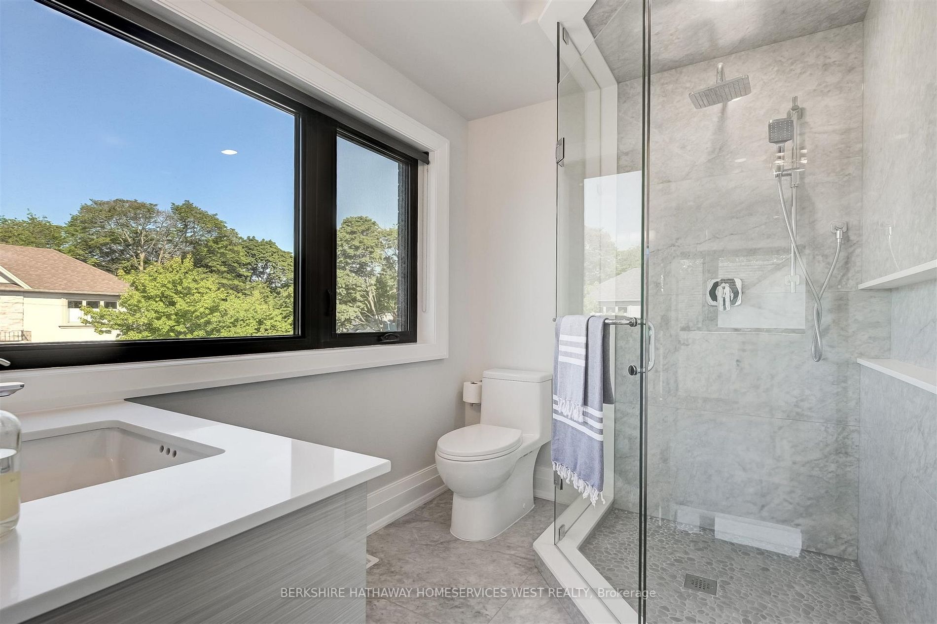25 Sunnydale Dr