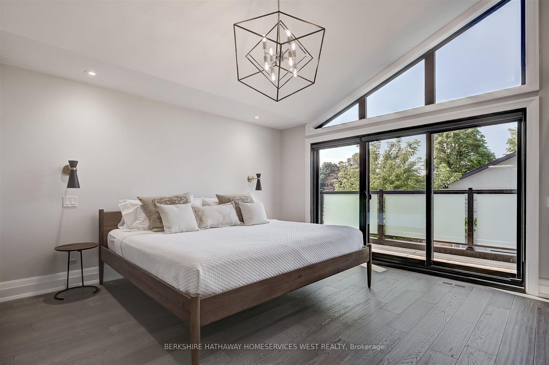 25 Sunnydale Dr
