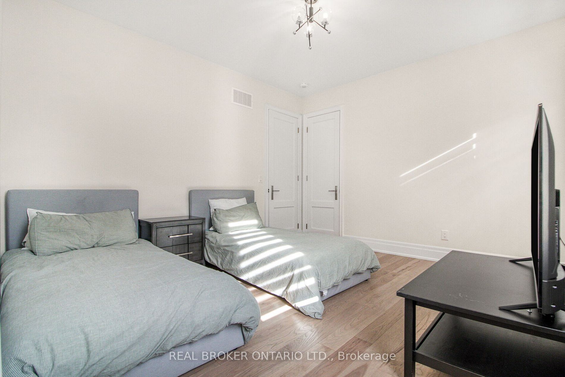 2337 Charles Cornwall Rd