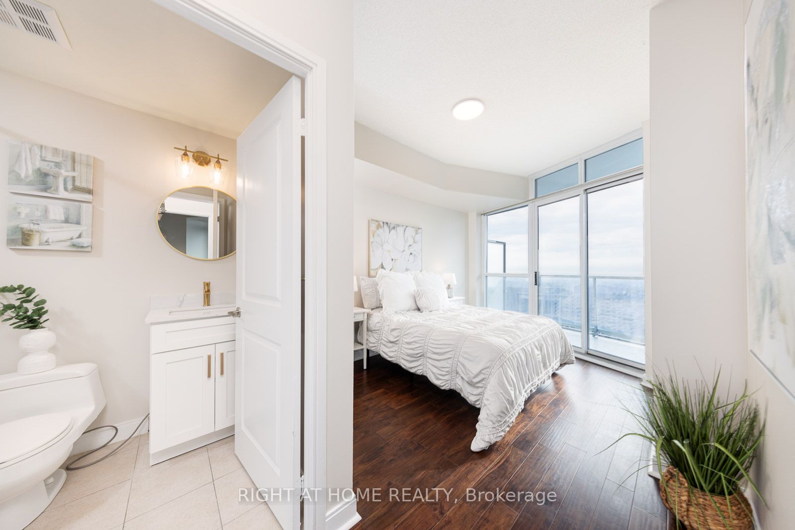 80 Absolute Avenue, #2706
