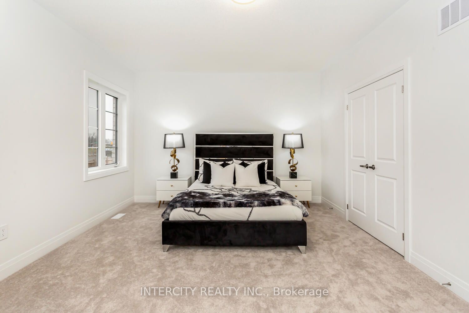 54 Jura Cres