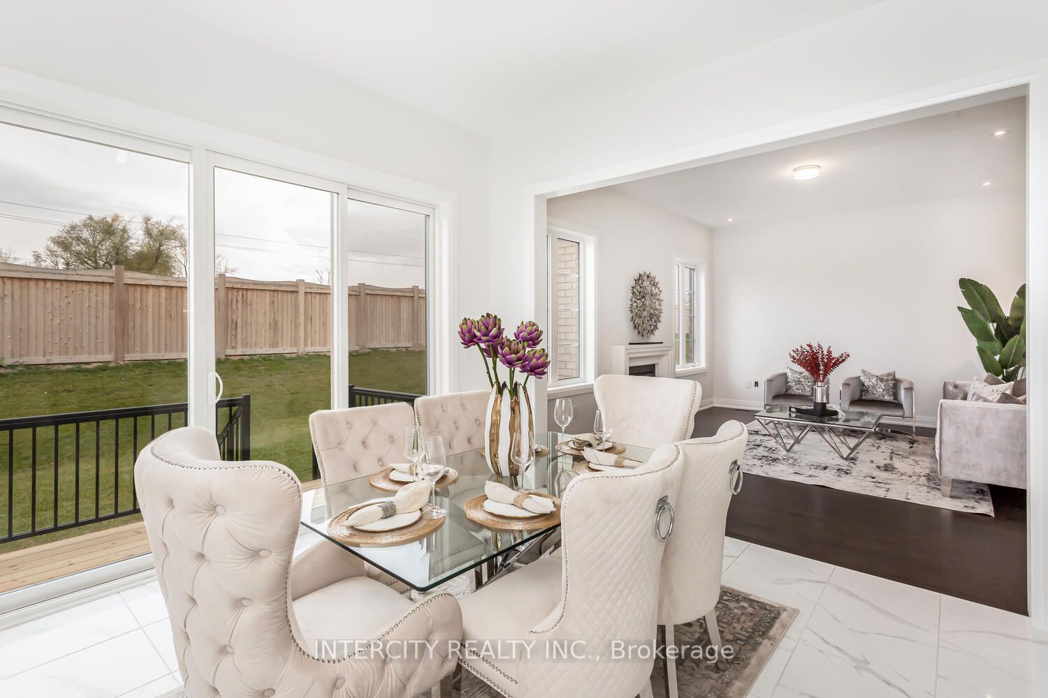 54 Jura Cres