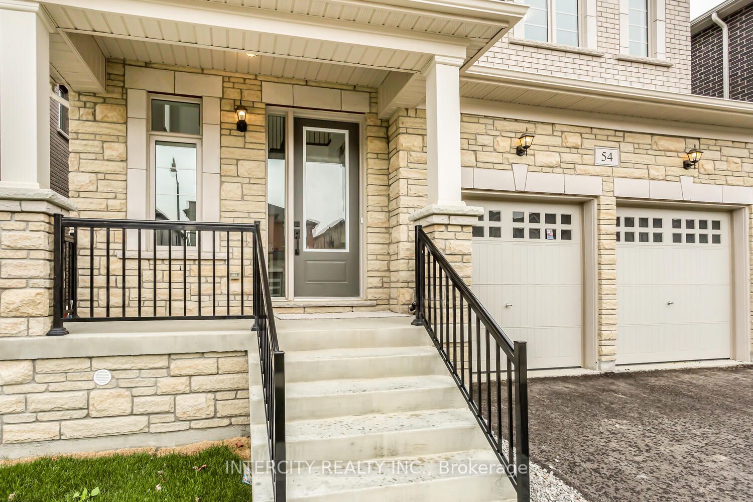 54 Jura Cres