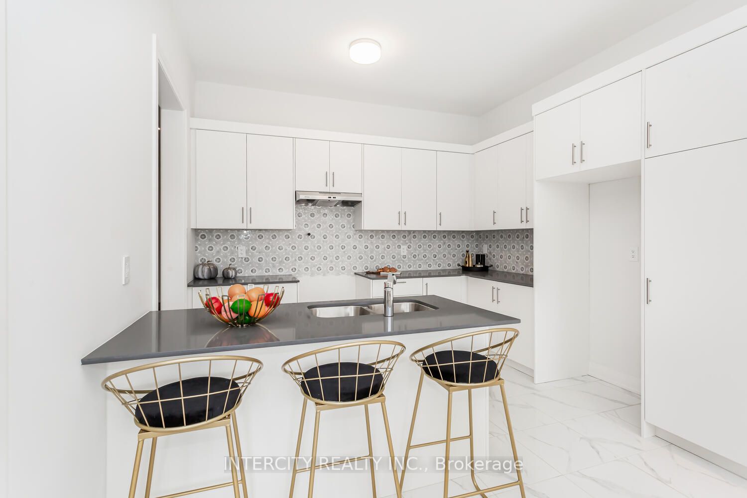 54 Jura Cres