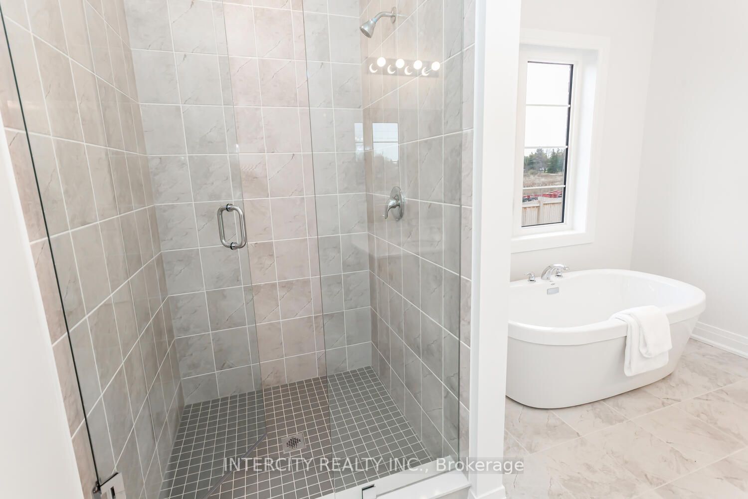 54 Jura Cres