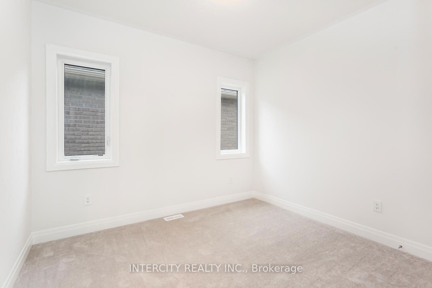 54 Jura Cres