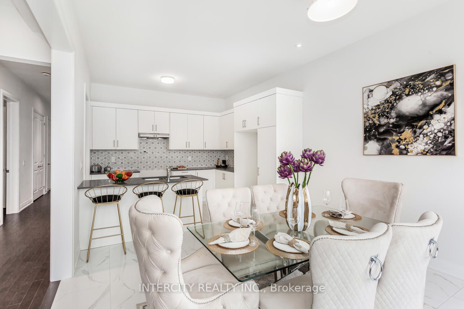 54 Jura Cres