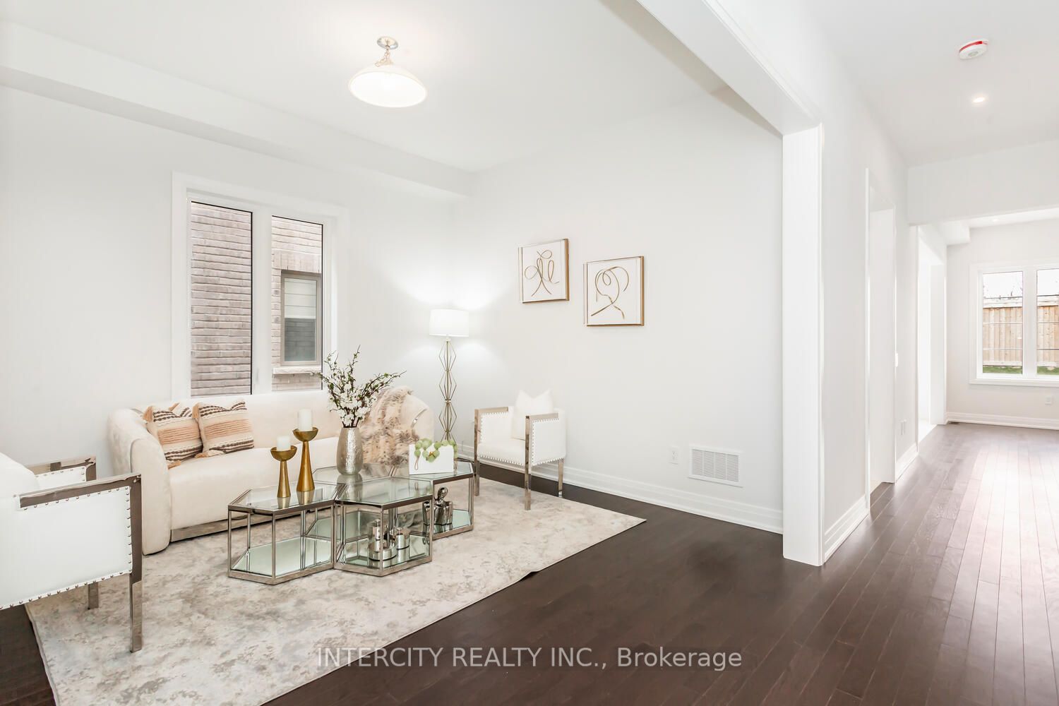 54 Jura Cres