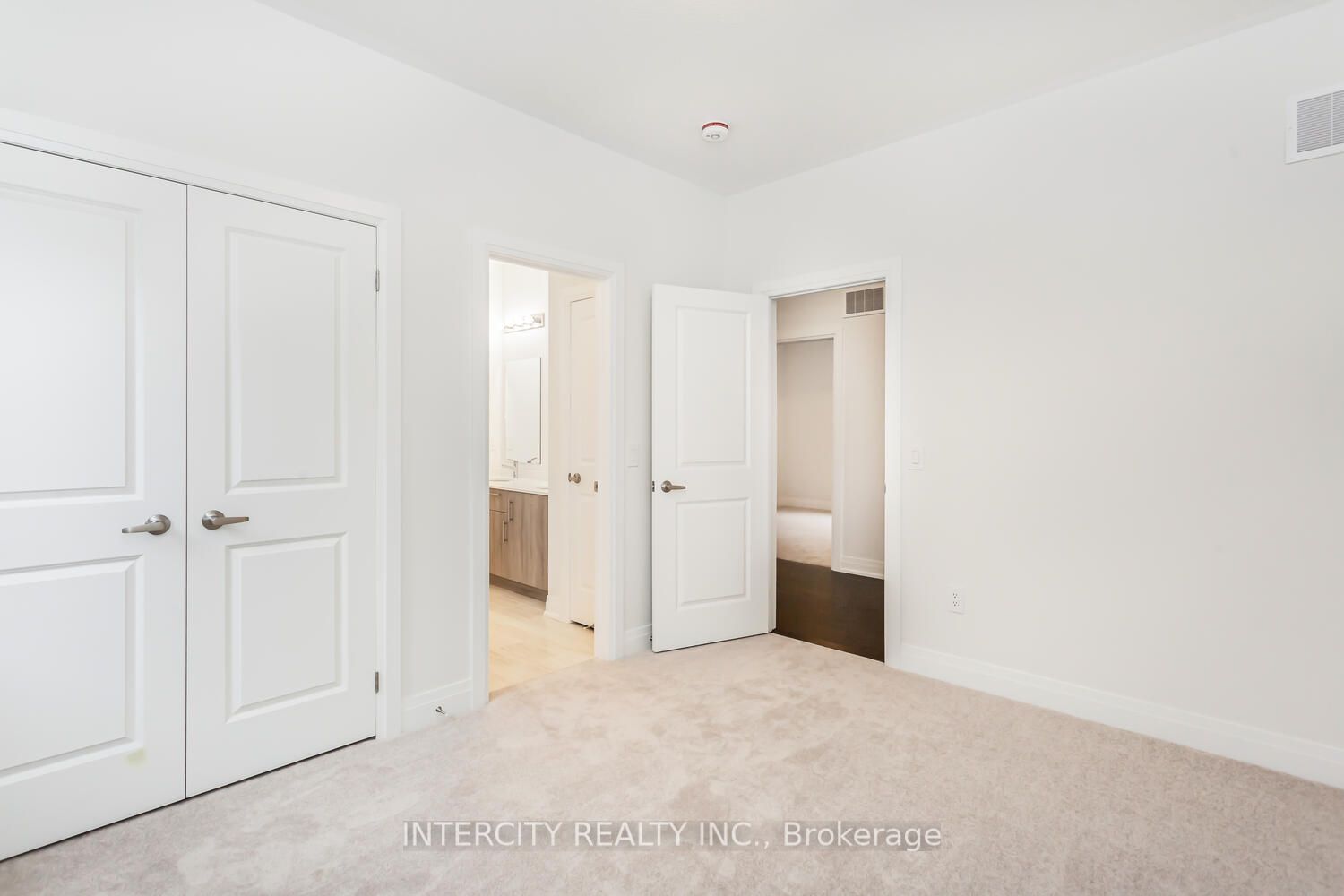 54 Jura Cres